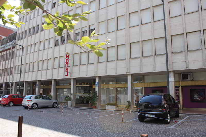 Albergo Residence Italia Vintage Hotel Pordenone Exteriör bild